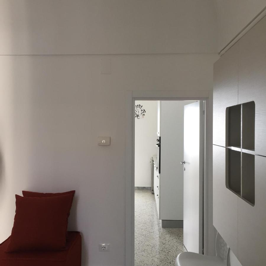 Donna Nina - Via San Martino 62 Apartment โมโนโปลี ภายนอก รูปภาพ
